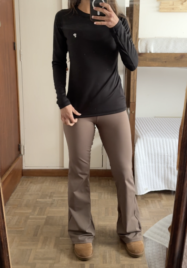 Remera Térmica Peonía combinada con prendas deportivas de Pratyque.