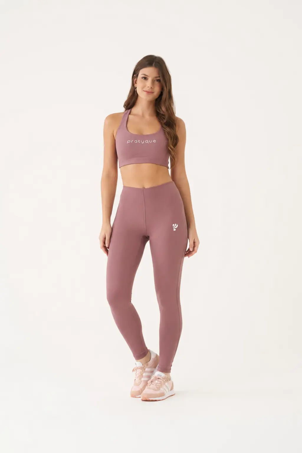 Top y legging infinito de pratyque, efecto cintura infinita, modeladora, compresion media y calce perfecto. Parcialmente seamless