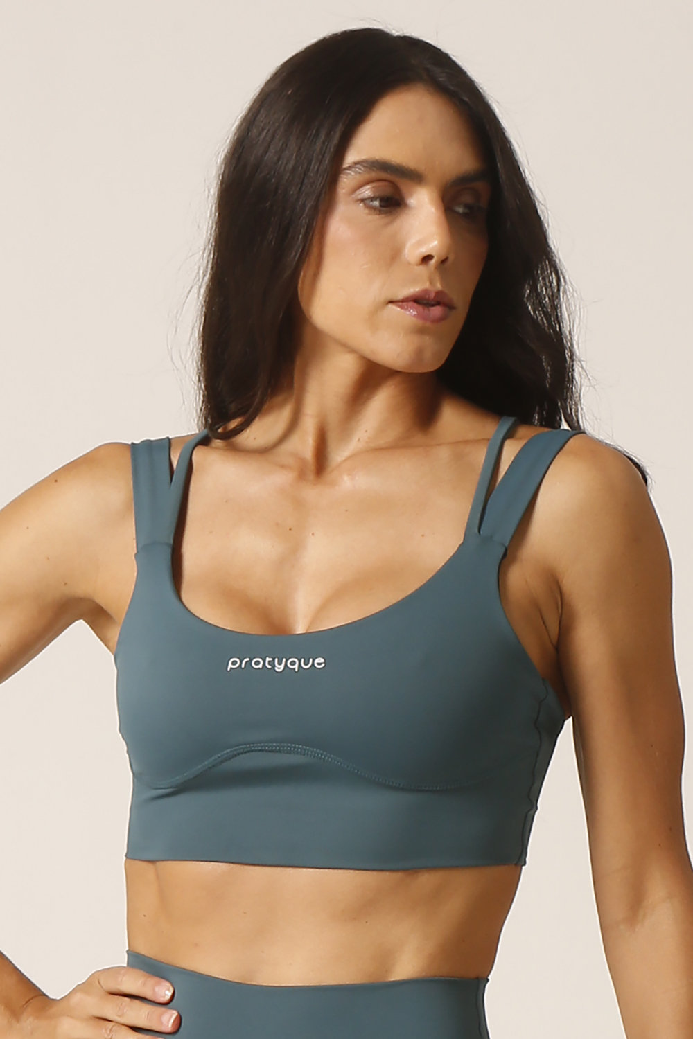 Top Essencia Top Essencia deportivo de poliamida con excelente elasticidad para yoga, pilates y entrenamiento | Pratyque Uruguay